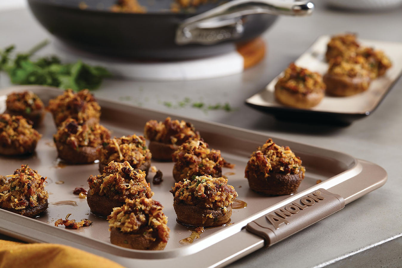 Sausage, Sun-Dried Tomato and Pecorino Stuffed Mushrooms – Anolon
