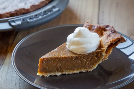 Caramel Pumpkin Pie with Rosemary Crust - Anolon Cookware