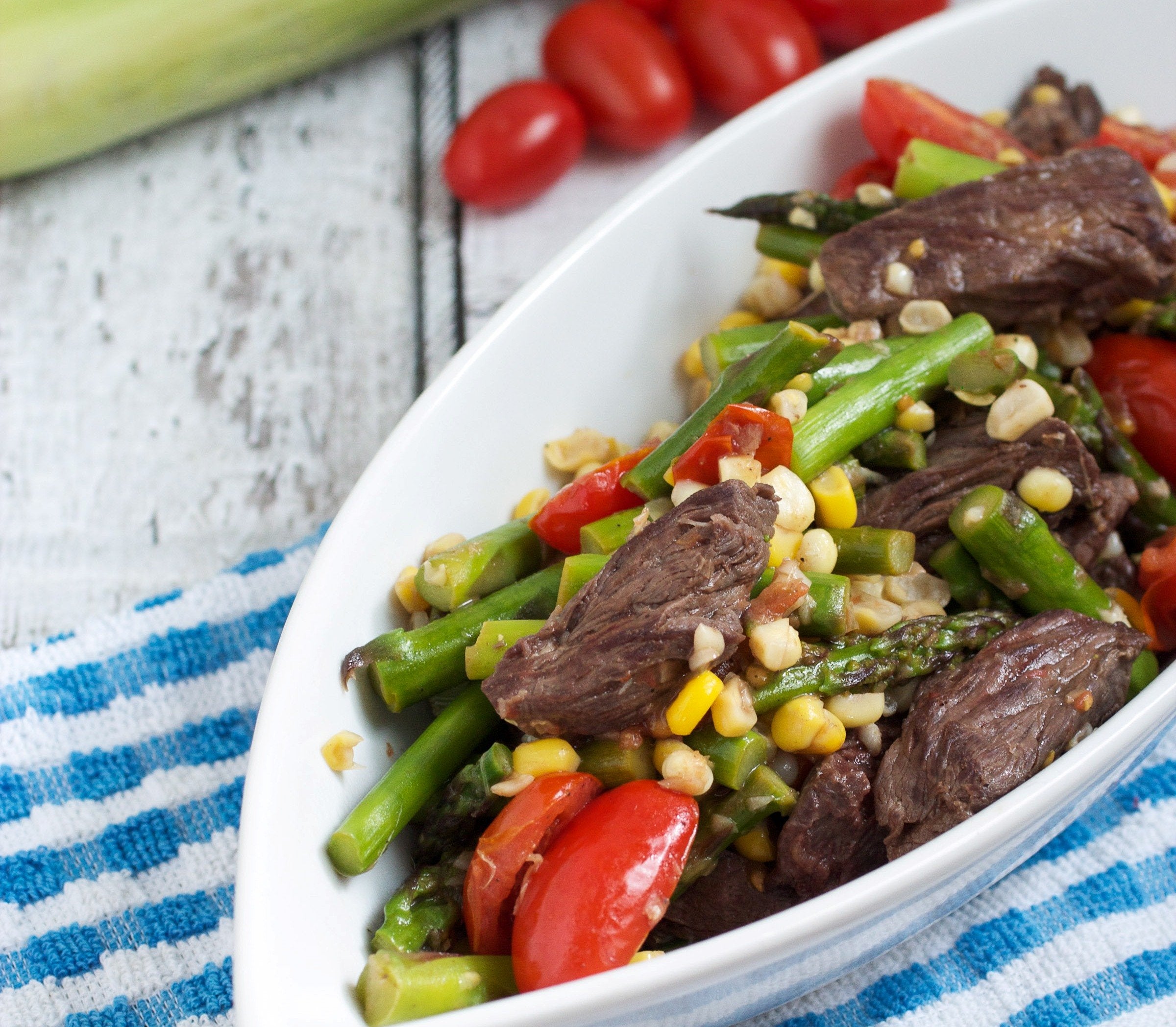 Steak Stir-Fry with Asparagus, Corn and Tomatoes – Anolon