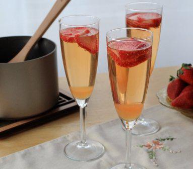 Strawberry Champagne Cocktail