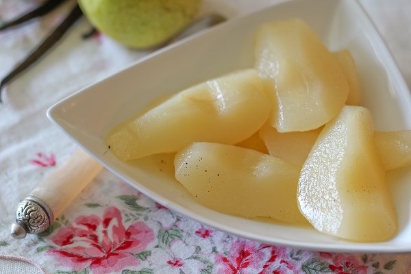 Vanilla Bean Poached Pears