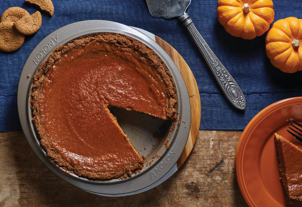Bourbon Pumpkin Pie with Gingersnap Crust