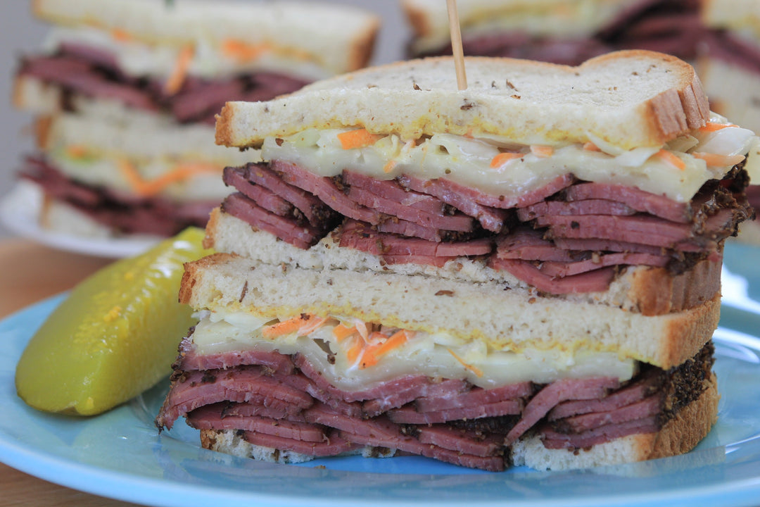 How to Make a Classic Pastrami Sandwich