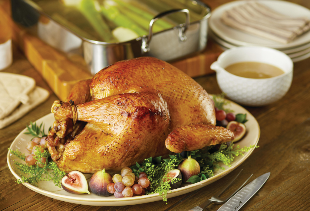 Riesling and Warm Spices Brined Turkey with Riesling Gravy