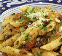 Pasta with Pine Nuts, Raisins and Tomatoes