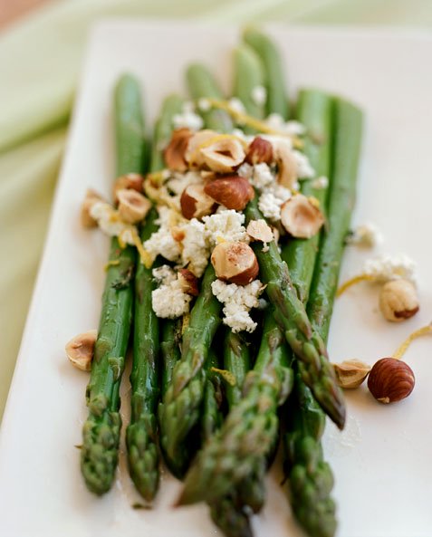 Asparagus with Hazelnuts and Goat Cheese