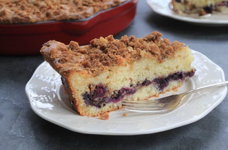 Blueberry Skillet Coffee Cake with Brown Sugar Oat Streusel